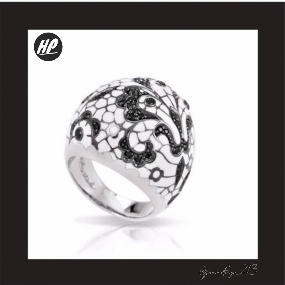 Belle Etoile Fleur De Lace White Lace Ring NWOT